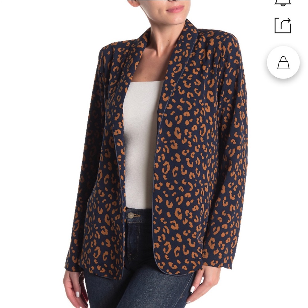 Bobeau Petite Cheetah Blazer Jacket in Navy